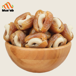 Sukkari Cashew Dates